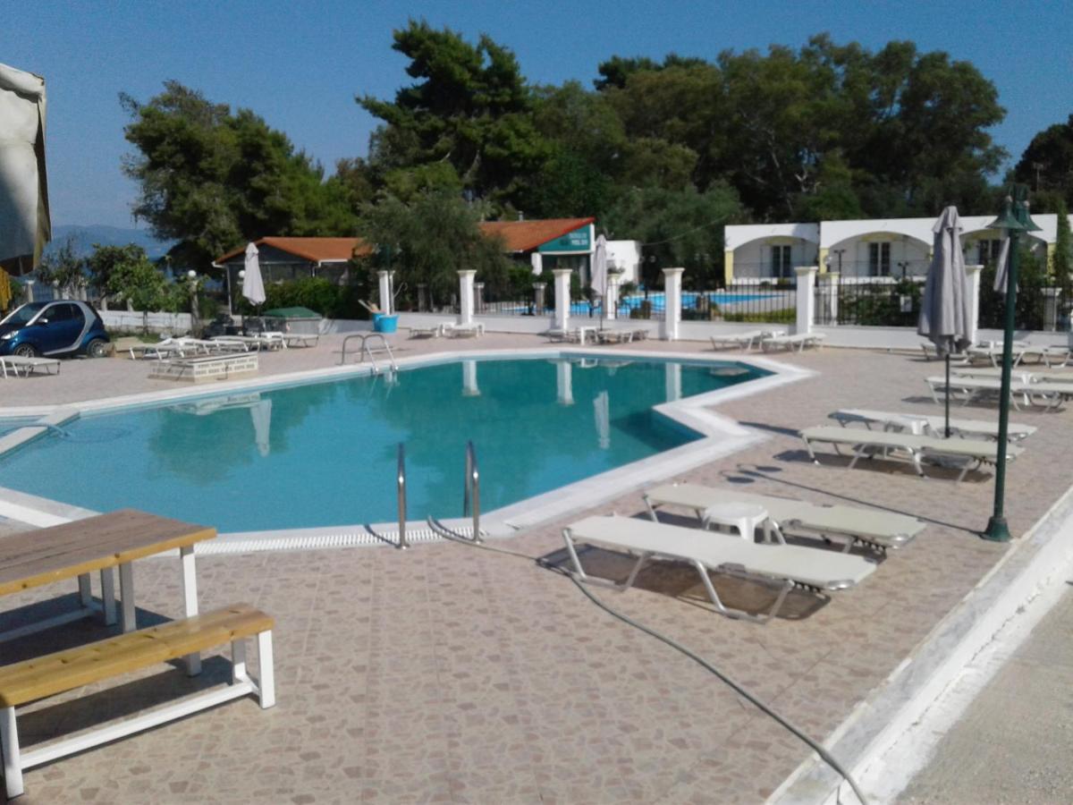 Umbrella Beach Apartments Кавос Екстер'єр фото