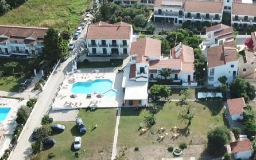 Umbrella Beach Apartments Кавос Екстер'єр фото